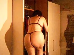 trẻ jav k che thổi kèn nuốt ngón tay